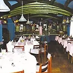 Ventura 3*