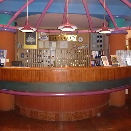 酒店 Ventura